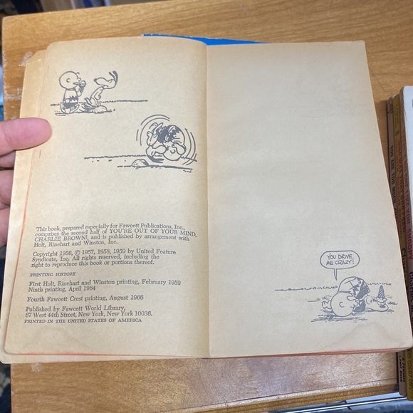Vintage Charlie Brown Comic Book Lot 6 books - Picture 5 of 8